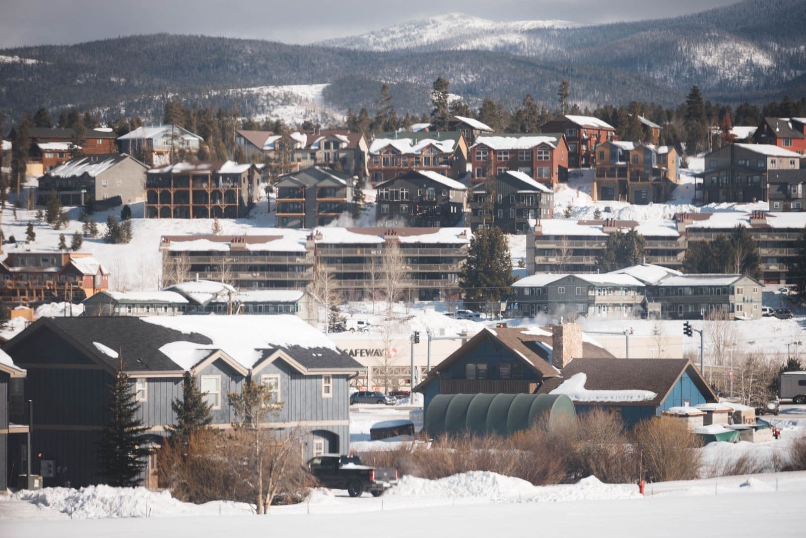 Snow-covered Colorado neighborhood in winter